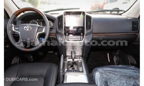 Buy Import Toyota Land Cruiser White Car in Import - Dubai in Clarendon Buy Import Toyota Land Cruiser White Car in Import - Dubai in Clarendon