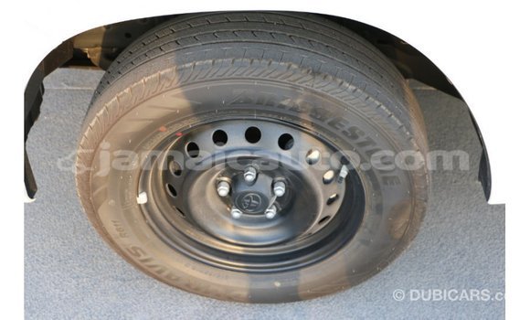 Acheter Import Voiture Toyota Hilux Blanc à Import - Dubai, Clarendon Acheter Import Voiture Toyota Hilux Blanc à Import - Dubai, Clarendon