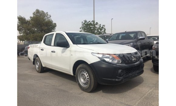 Buy Import Mitsubishi L200 White Car in Import - Dubai in Clarendon