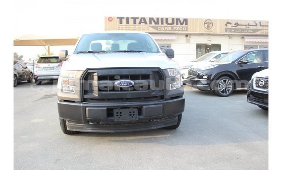 Buy Import Ford Club Wagon Other Car in Import - Dubai in Clarendon