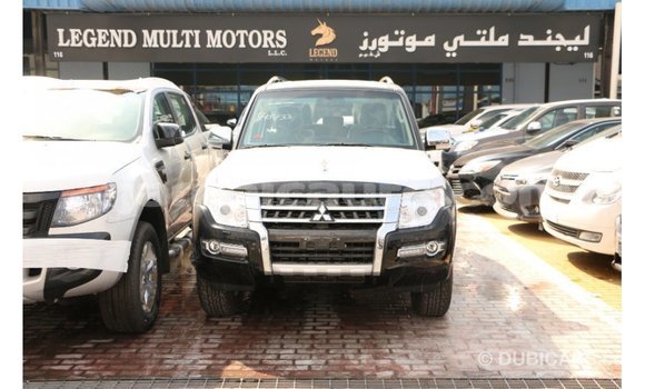 Acheter Import Voiture Mitsubishi Pajero Noir à Import - Dubai, Clarendon Acheter Import Voiture Mitsubishi Pajero Noir à Import - Dubai, Clarendon