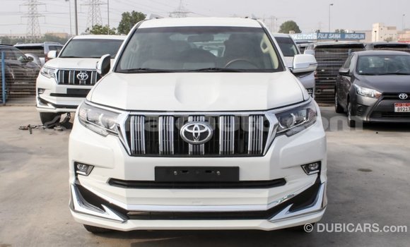 Acheter Import Voiture Toyota Prado Blanc à Import - Dubai, Clarendon Acheter Import Voiture Toyota Prado Blanc à Import - Dubai, Clarendon