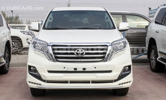 Acheter Import Voiture Toyota Prado Blanc à Import - Dubai, Clarendon Acheter Import Voiture Toyota Prado Blanc à Import - Dubai, Clarendon