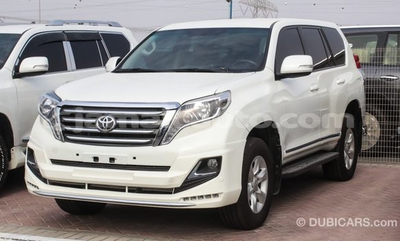 Acheter Import Voiture Toyota Prado Blanc à Import - Dubai, Clarendon Acheter Import Voiture Toyota Prado Blanc à Import - Dubai, Clarendon