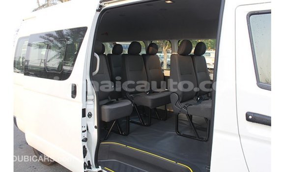 Buy Import Toyota Hiace White Car in Import - Dubai in Clarendon Buy Import Toyota Hiace White Car in Import - Dubai in Clarendon
