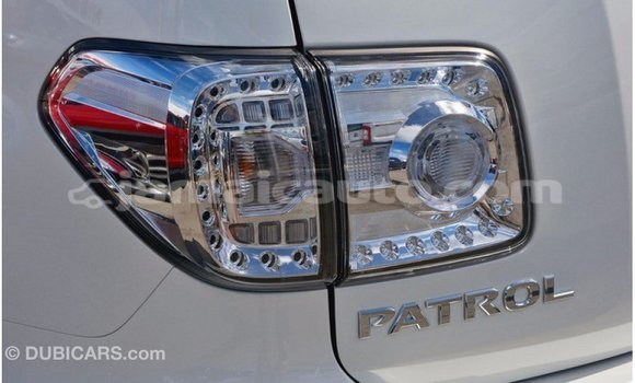 Buy Import Nissan Patrol White Car in Import - Dubai in Clarendon Buy Import Nissan Patrol White Car in Import - Dubai in Clarendon