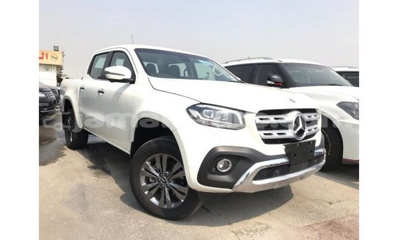 Buy Import Mercedes-Benz 250 White Car in Import - Dubai in Clarendon Buy Import Mercedes-Benz 250 White Car in Import - Dubai in Clarendon
