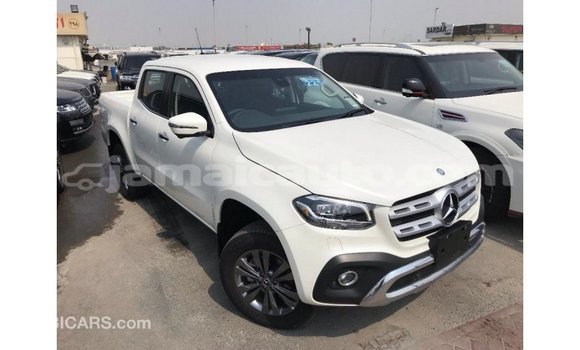 Buy Import Mercedes-Benz 250 White Car in Import - Dubai in Clarendon Buy Import Mercedes-Benz 250 White Car in Import - Dubai in Clarendon