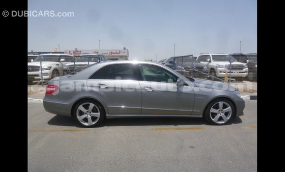 Buy Import Mercedes-Benz 250 Other Car in Import - Dubai in Clarendon Buy Import Mercedes-Benz 250 Other Car in Import - Dubai in Clarendon