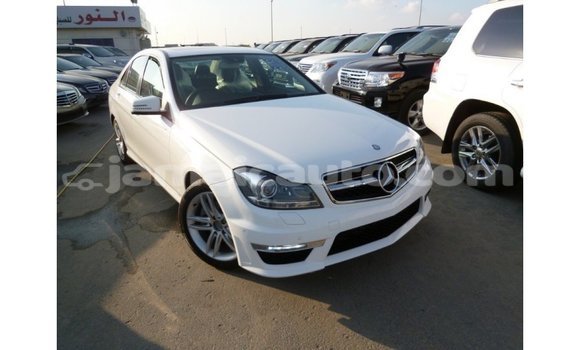 Buy Import Mercedes-Benz 200 White Car in Import - Dubai in Clarendon Buy Import Mercedes-Benz 200 White Car in Import - Dubai in Clarendon