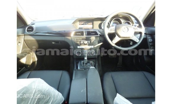 Buy Import Mercedes-Benz 200 White Car in Import - Dubai in Clarendon Buy Import Mercedes-Benz 200 White Car in Import - Dubai in Clarendon