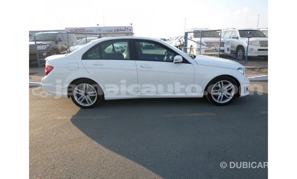 Buy Import Mercedes-Benz 200 White Car in Import - Dubai in Clarendon Buy Import Mercedes-Benz 200 White Car in Import - Dubai in Clarendon