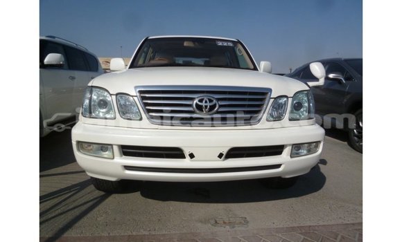 Buy Import Toyota Land Cruiser White Car in Import - Dubai in Clarendon Buy Import Toyota Land Cruiser White Car in Import - Dubai in Clarendon