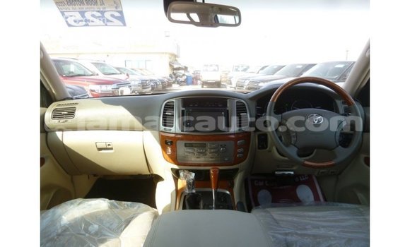 Buy Import Toyota Land Cruiser White Car in Import - Dubai in Clarendon Buy Import Toyota Land Cruiser White Car in Import - Dubai in Clarendon