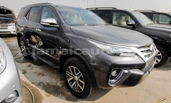Buy Import Toyota Fortuner Other Car in Import - Dubai in Clarendon Buy Import Toyota Fortuner Other Car in Import - Dubai in Clarendon