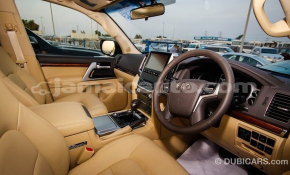 Buy Import Toyota Land Cruiser White Car in Import - Dubai in Clarendon Buy Import Toyota Land Cruiser White Car in Import - Dubai in Clarendon