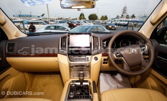 Buy Import Toyota Land Cruiser White Car in Import - Dubai in Clarendon Buy Import Toyota Land Cruiser White Car in Import - Dubai in Clarendon