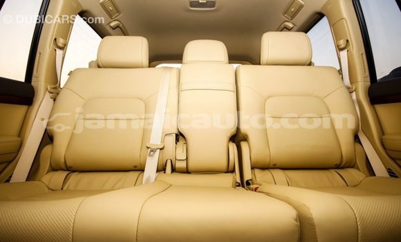 Buy Import Toyota Land Cruiser White Car in Import - Dubai in Clarendon Buy Import Toyota Land Cruiser White Car in Import - Dubai in Clarendon