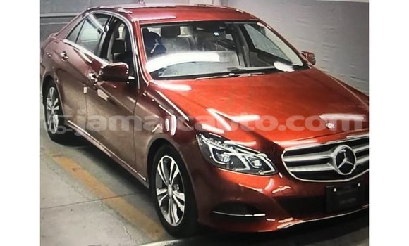Buy Import Mercedes-Benz 190 (W201) Other Car in Import - Dubai in Clarendon Buy Import Mercedes-Benz 190 (W201) Other Car in Import - Dubai in Clarendon