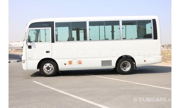 Buy Import Nissan Evalia White Truck in Import - Dubai in Clarendon Buy Import Nissan Evalia White Truck in Import - Dubai in Clarendon